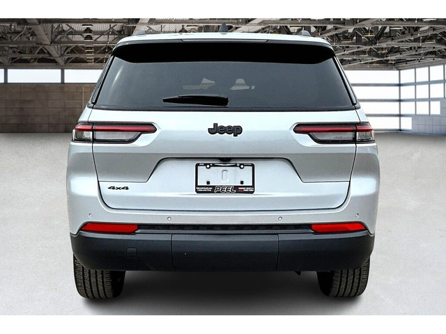 2024 Jeep Grand Cherokee L L Altitude | 6 Seats | Sunroof | Safe in Cars & Trucks in Mississauga / Peel Region - Image 4