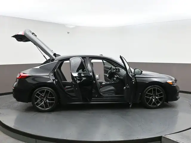 2024 Honda Civic One Owner & Fully Certified Sport Touring, Leat in Cars & Trucks in City of Halifax - Image 51