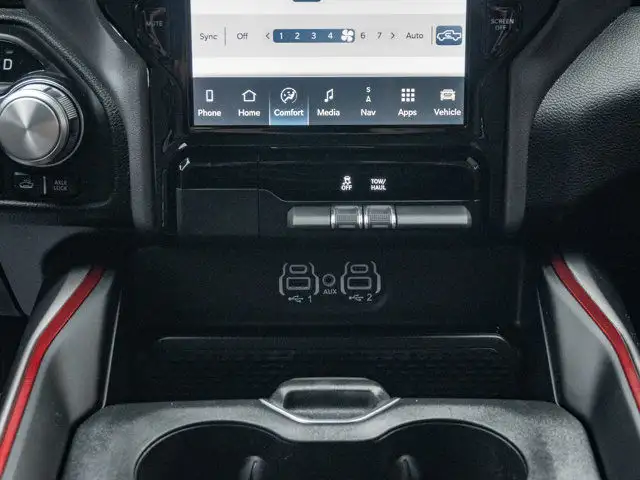 2024 Ram 1500 Rebel dans Autos et camions dans Barrie - Image 30