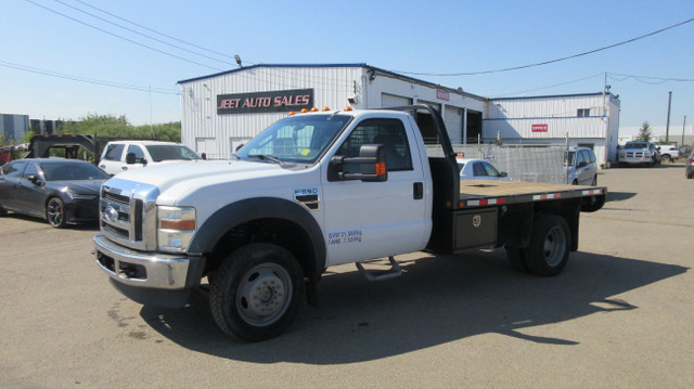 2009 Ford F-550 XLT REG CAB FLAT DECK in Cars & Trucks in Edmonton - Image 2