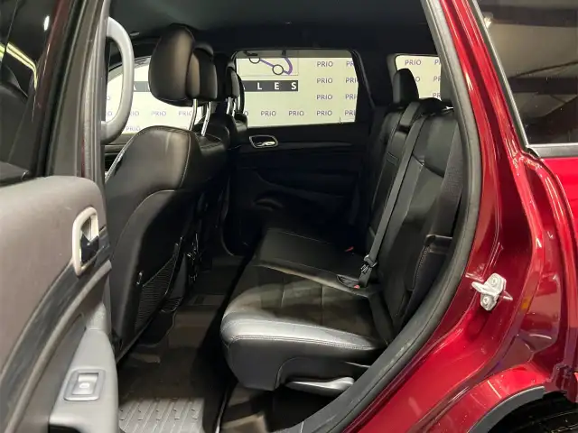 2021 Jeep Grand Cherokee dans Autos et camions dans Ottawa - Image 18