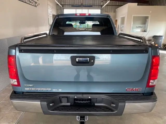 2011 GMC Sierra 1500 4WD Crew Cab 143.5 SLE-Z7162863215054978123