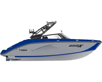 Serving up premium sound and surf, the Yamaha 222XD is the pinnacle of the 22-foot WAKE series! This...