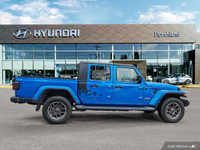 Conquer any terrain with this 2020 Jeep Gladiator Overland Crew Cab Pickup, boasting a powerful 3.6L... (image 5)