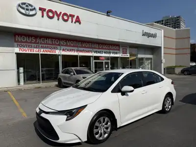 Un seul endroit chez Longueuil Toyota!! Coussin gonflable de protection des genoux côté conducteur,C...