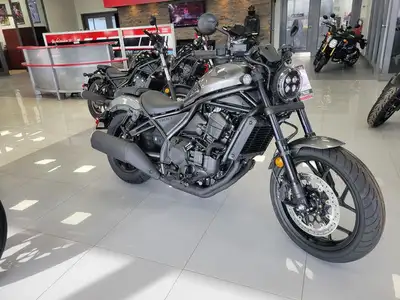 The Honda Rebel 1100 is cruising defined: its low seat height, relaxed riding positions, and the eas...