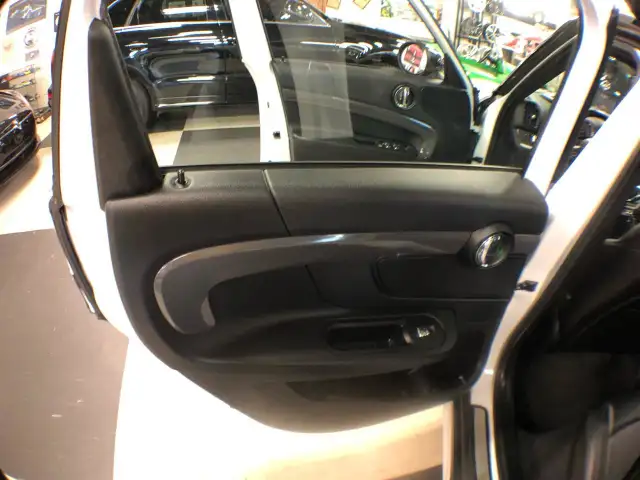 2018 MINI Cooper Countryman Cooper S E ALL4 LEATHER PANO/ROOF NA dans Autos et camions dans Ville de Toronto - Image 29