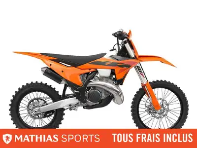 Concessionnaire des véhicules neufs et d'occasion. Motocross KTM 250 XC 2025 S’approchant de la limi...