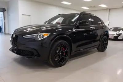 2023 Alfa Romeo Stelvio QUADRIFOGLIO