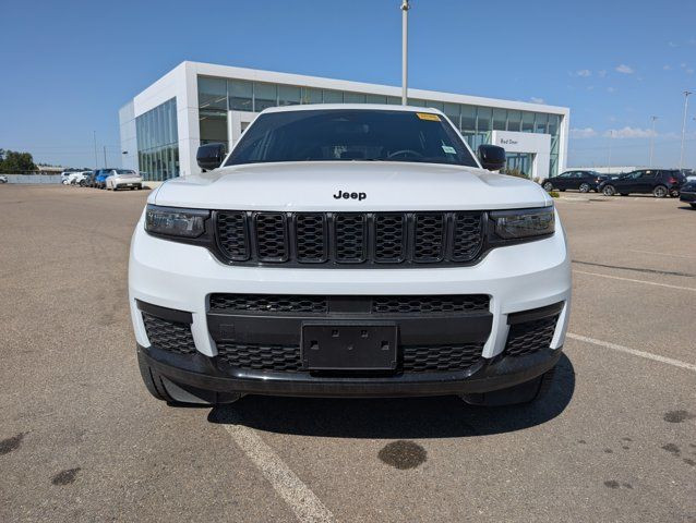2024 Jeep Grand Cherokee L Altitude | Heated Front Seats in Cars & Trucks in Red Deer - Image 3