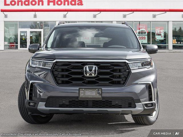 2025 Honda Pilot Touring in Cars & Trucks in London - Image 2