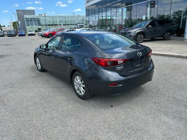 2015 Mazda Mazda3 GX | Économique | Climatiseur | Bluetooth | Ma in Cars & Trucks in City of Montréal - Image 8