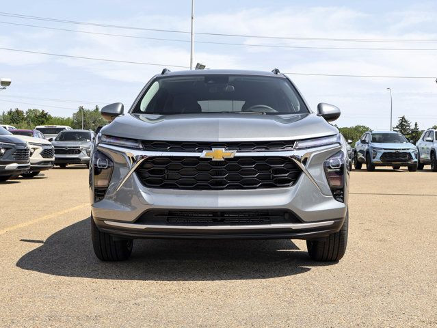 2025 Chevrolet Trax LT in Cars & Trucks in Edmonton - Image 3