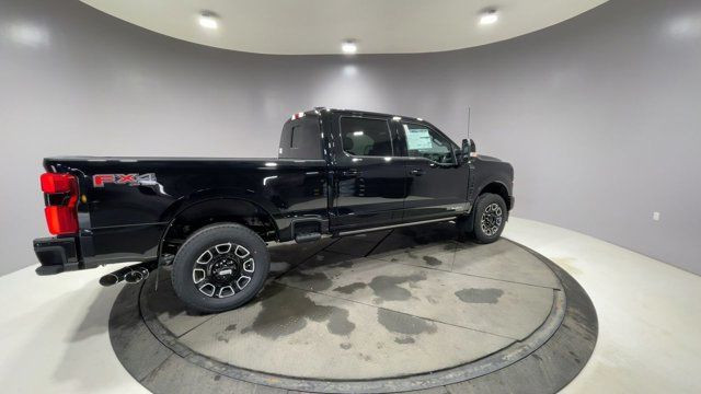 2025 Ford Super Duty F-350 SRW Platinum in Cars & Trucks in Strathcona County - Image 3