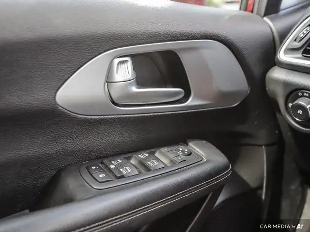 2018 Chrysler Pacifica Touring-L Plus | Apple CarPlay | Leather in Cars & Trucks in London - Image 21