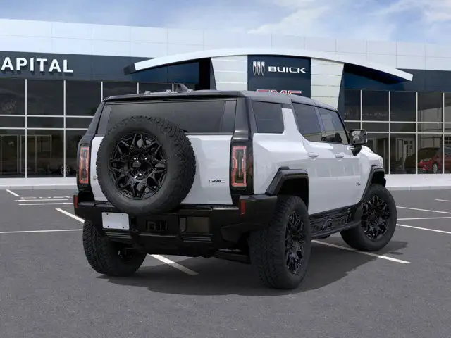 2025 GMC HUMMER EV SUV 2X 4WD in Cars & Trucks in Edmonton - Image 6