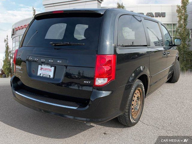 2014 Dodge Grand Caravan SXT in Cars & Trucks in Edmonton - Image 4