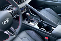 Bose Premium Audio W/8 Spkrs,leather Sport Seats,18 Inch Alloy Wheels,strg Whl Mounted Paddle Shiftr... (image 6)