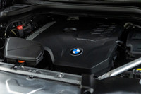 Francais: * Groupe Premium Essentiel * Groupe M Sport * Peinture métallisée noir saphir * Cuir noir... (image 9)
