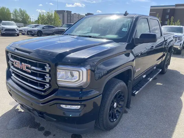 2018 GMC Sierra 1500 SLT in Cars & Trucks in Edmonton - Image 5