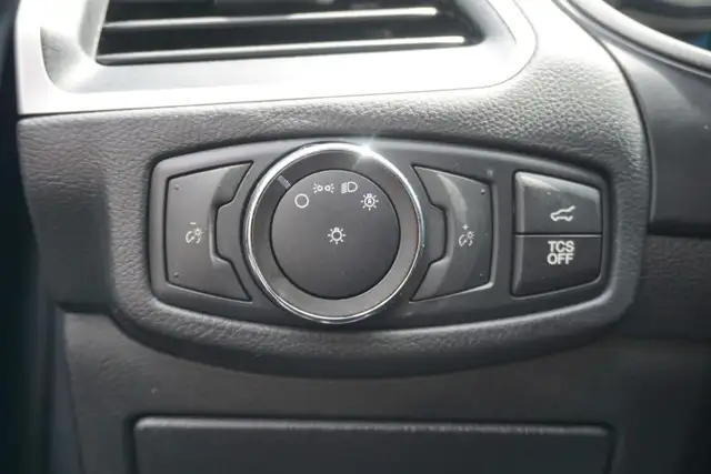 2022 Ford Edge in Cars & Trucks in Oakville / Halton Region - Image 28
