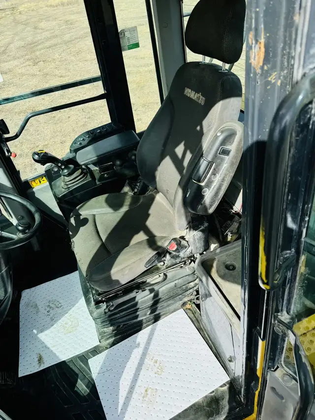 2016 Komatsu WA380-7 LOADER dans Équipement lourd dans Calgary - Image 20