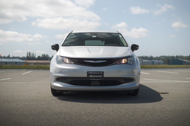 2024 Chrysler Grand Caravan in Cars & Trucks in Delta/Surrey/Langley - Image 3
