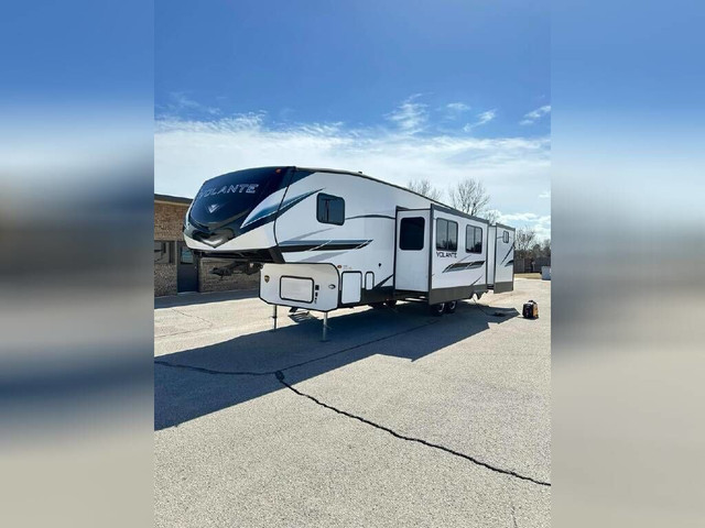 2022 KEYSTONE VOLANTE 310BG FIFTH WHEEL: $233 BW! in Travel Trailers & Campers in City of Toronto