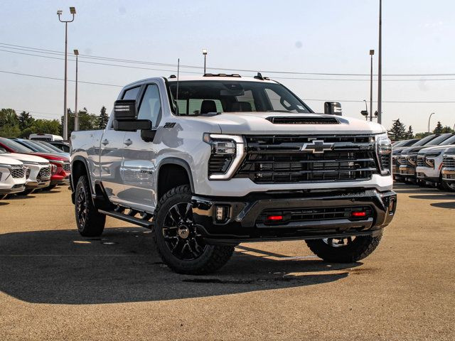 2025 Chevrolet Silverado 3500HD LT in Cars & Trucks in Edmonton - Image 2