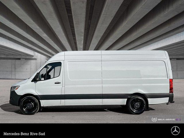 2024 Mercedes-Benz Sprinter 2500 170 Wheelbase High Roof RWD dans Autos et camions  à Longueuil/Rive Sud - Image 2