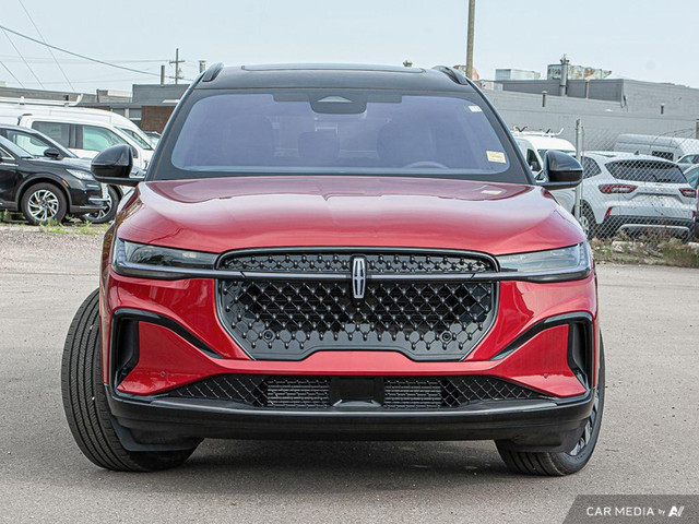 2025 Lincoln Nautilus Reserve in Cars & Trucks in Edmonton - Image 2