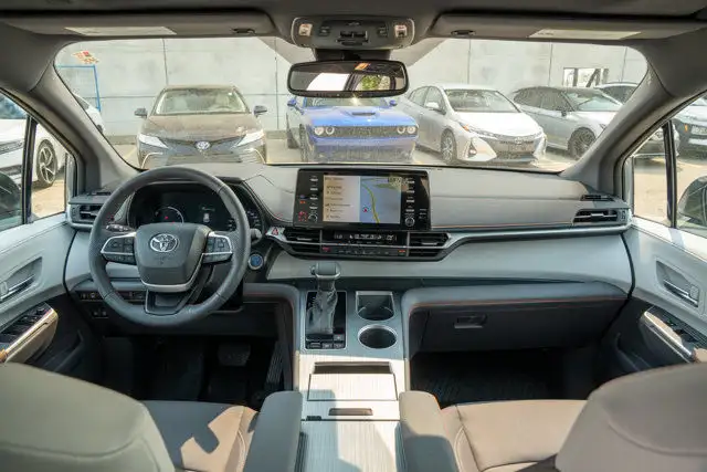 2024 Toyota Sienna XSE AWD in Cars & Trucks in Edmonton - Image 31