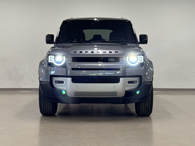2024 Land Rover Defender 110 P300 S in Cars & Trucks in City of Montréal - Image 3