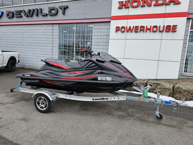 2021 Yamaha GP1800R HO- 132.6 HOURS in Powerboats & Motorboats in Hamilton - Image 3