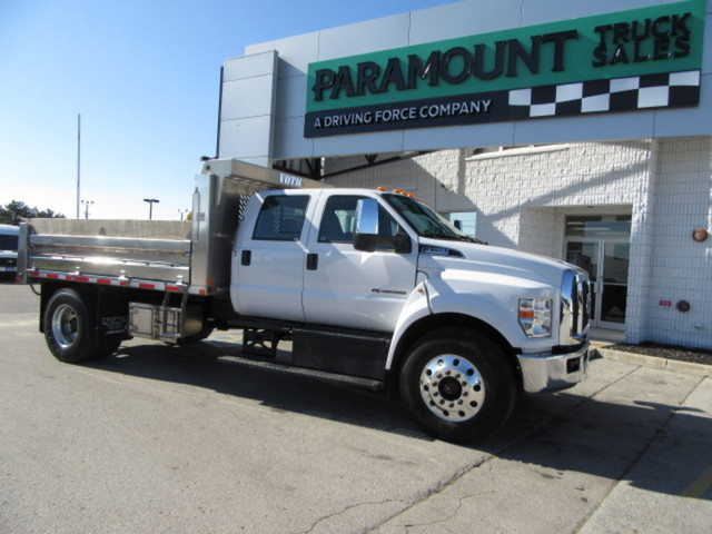 2023 Ford Super Duty F-750 DIESEL CREW CAB WITH 12 FT ALUMINUM D in Cars & Trucks in Oakville / Halton Region
