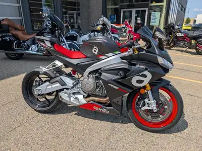 2023 Aprilia RS 660 with only 6,065 km. Very clean and equipped with fender eliminator, frame slider...