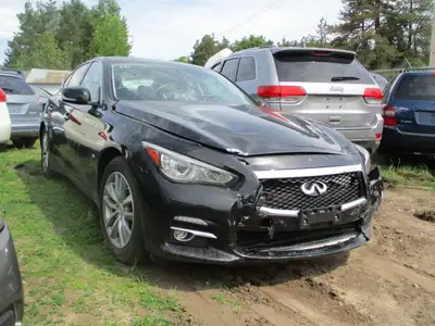 2016 Infiniti Q50 200,000 KM 2.0L Turbo, Automatic transmission. Leather Interior, Heated Seats, Sun...