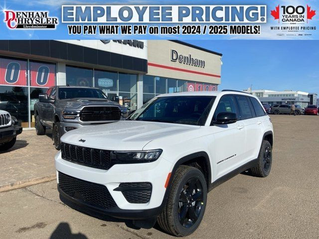 2025 Jeep Grand Cherokee Altitude in Cars & Trucks in Lloydminster