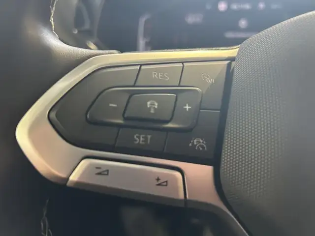 2022 Volkswagen Taos Highline AWD Auto AC Cam Nav Toit in Cars & Trucks in Gatineau - Image 23