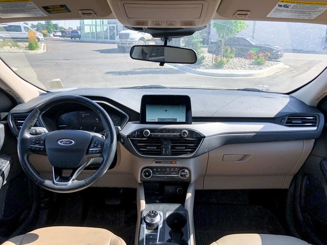2020 Ford Escape SEL in Cars & Trucks in Lethbridge - Image 2