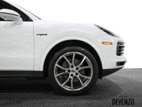 Rare 2019 Porsche Cayenne E-Hybrid 455hp, finished in Carrara White Metallic on Leather Interior in... (image 4)
