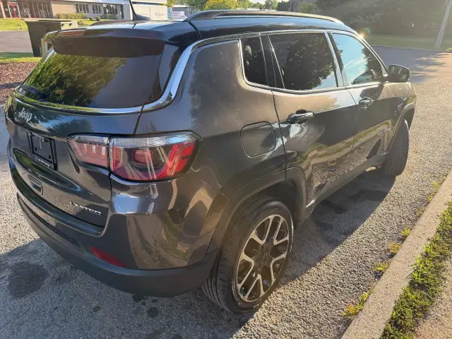 2017 Jeep Compass LIMITED 4x4 | LEATHER | CARPLAY | REMOTE START in Cars & Trucks in Ottawa - Image 8
