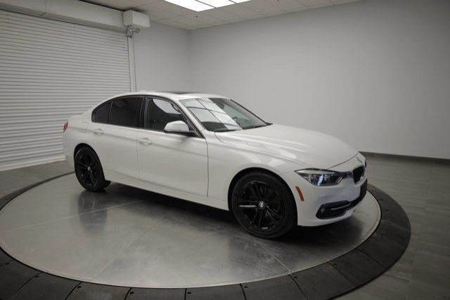 2018 BMW 3 Series 330i xDrive in Cars & Trucks in Calgary