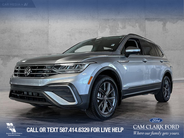 2022 Volkswagen Tiguan Comfortline LEATHER | ONE OWNER | HEAT... in Cars & Trucks in Calgary