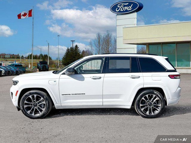 2023 Jeep Grand Cherokee 4xe Overland in Cars & Trucks in Kitchener / Waterloo - Image 4