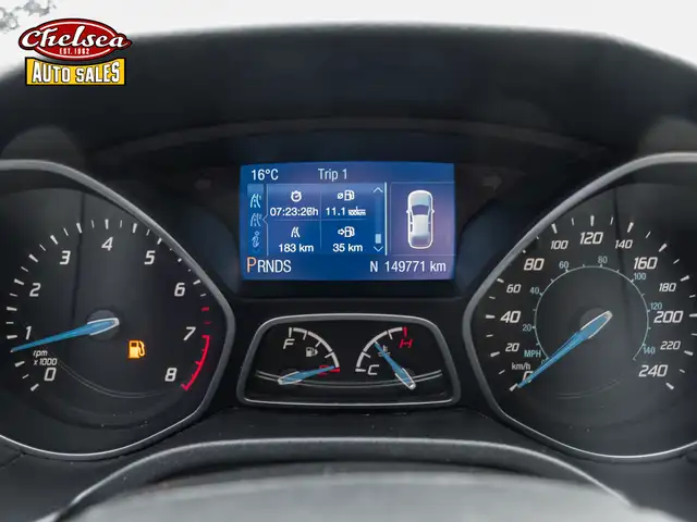 2014 Ford Focus in Cars & Trucks in London - Image 13