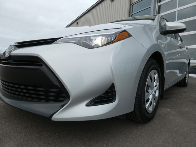  2019 Toyota Corolla Bluetooth, Cruise, Back Up Camera in Cars & Trucks in Moncton - Image 3