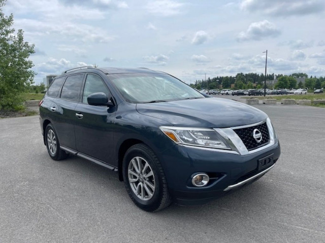 2016 Nissan Pathfinder S/SV/SL/Platine in Cars & Trucks in Laval / North Shore - Image 4
