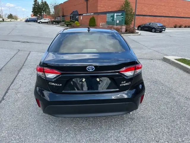 2023 Toyota Corolla Hybrid LE AWD Winter tire pkg Inc Certified  in Cars & Trucks in Mississauga / Peel Region - Image 7