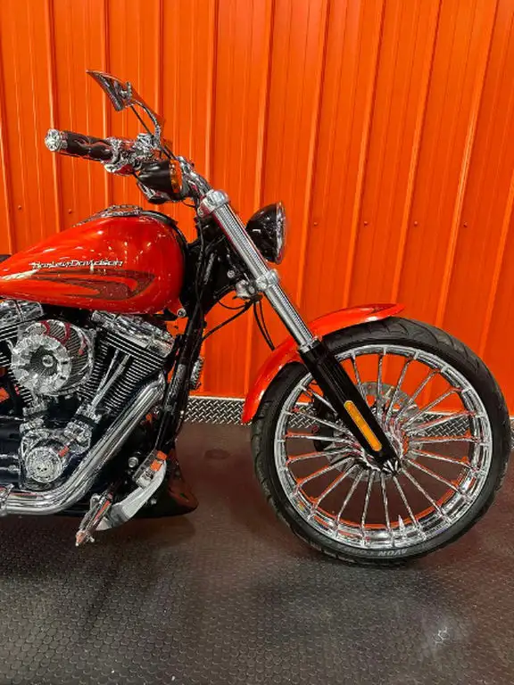 2017 Harley-Davidson Breakout in Street, Cruisers & Choppers in Moncton - Image 10